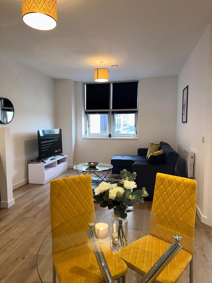 Sleek & Stylish Apartment By Dh Aparthotels Peterborough Exteriör bild